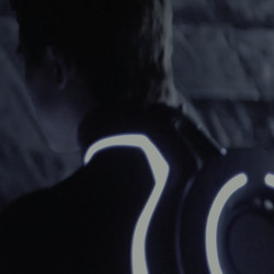 Tron Legacy 2010 USA BluRay 2160p TrueHD7.1 DoVi HDR10 x265 10bit-CHD